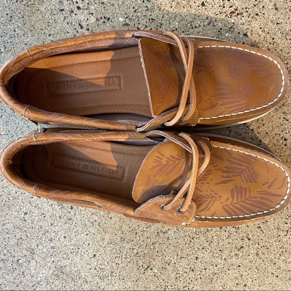 Tommy Hilfiger boat shoes - Picture 5 of 6